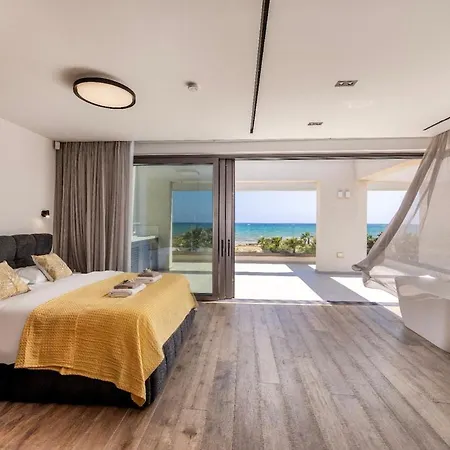 Jojo Seafront Ayia Napa