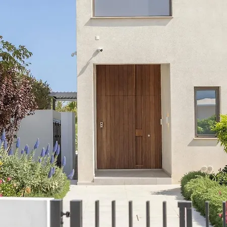 Jojo Seafront Villa Ayia Napa