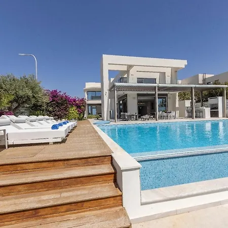 Villa Jojo Seafront Ayia Napa
