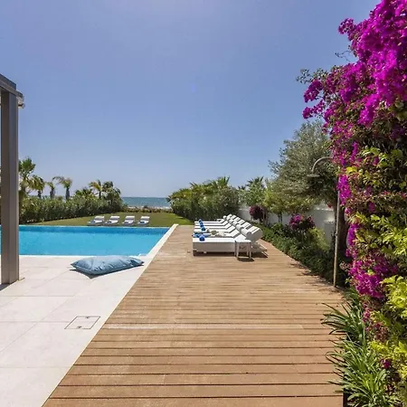 Jojo Seafront Ayia Napa