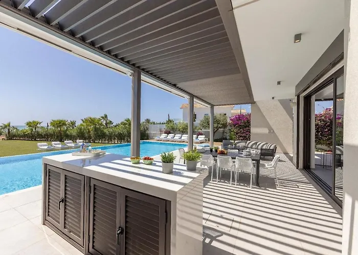 Jojo Seafront * Айя-Напа