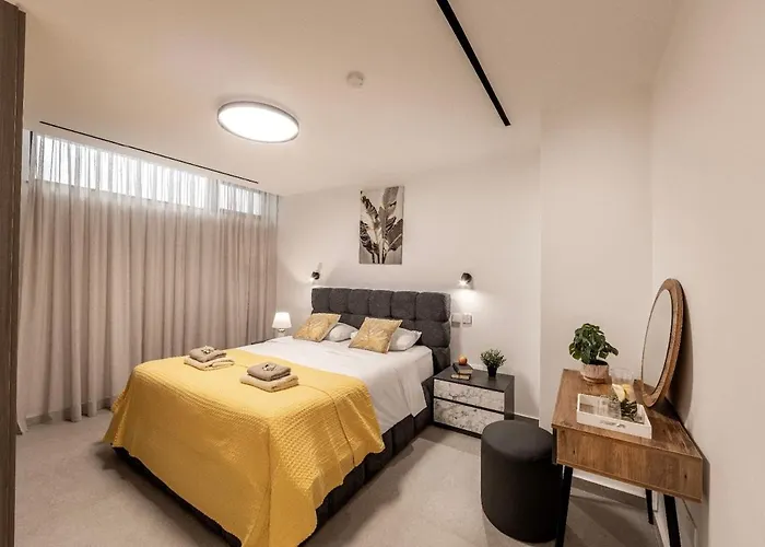 Вилла Jojo Seafront Айя-Напа